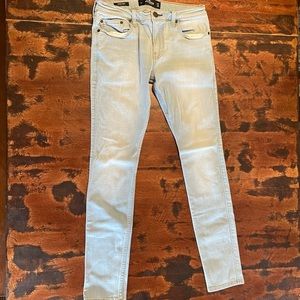 Hollister Extreme Skinny Jeans 31x32